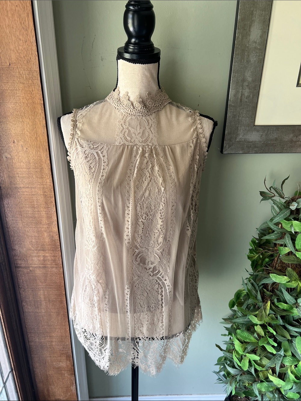 Notations Cream Lace High Neck Sleeveless Camisole